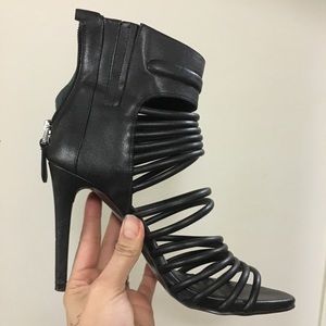 Super cute Guess Strappy heels!